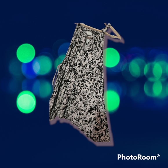 Lane Bryant Shark-bite Tunic - Picture 3 of 4